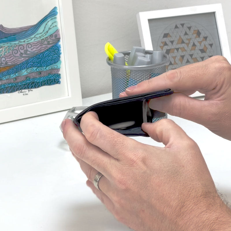 Want a Minimalist Wallet for Your AirTag?